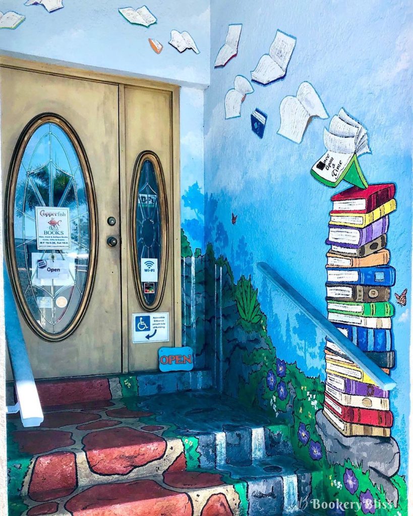 Entryway of Copperfish Books in Punta Gorda, Florida.